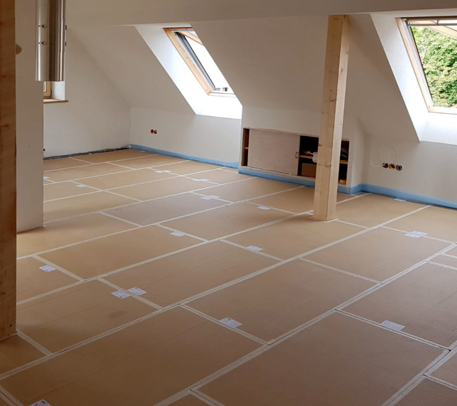 Vorschau_PhoneStar PhoneStar Schalldämmplatten die in einem Dachgeschoss verlegt sind