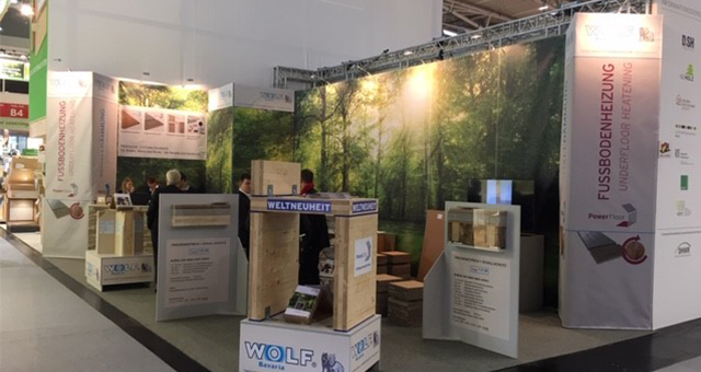 Messestand Wolf Bavaria auf der Dach & Holz Messe in Stuttgart