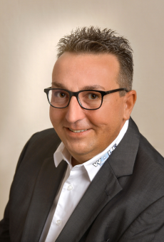 Sascha Veronetzki Profil SASCHA VERONETZKI Regional Sales Manager Westdeutschland, Luxemburg, Belgien und Niederlande